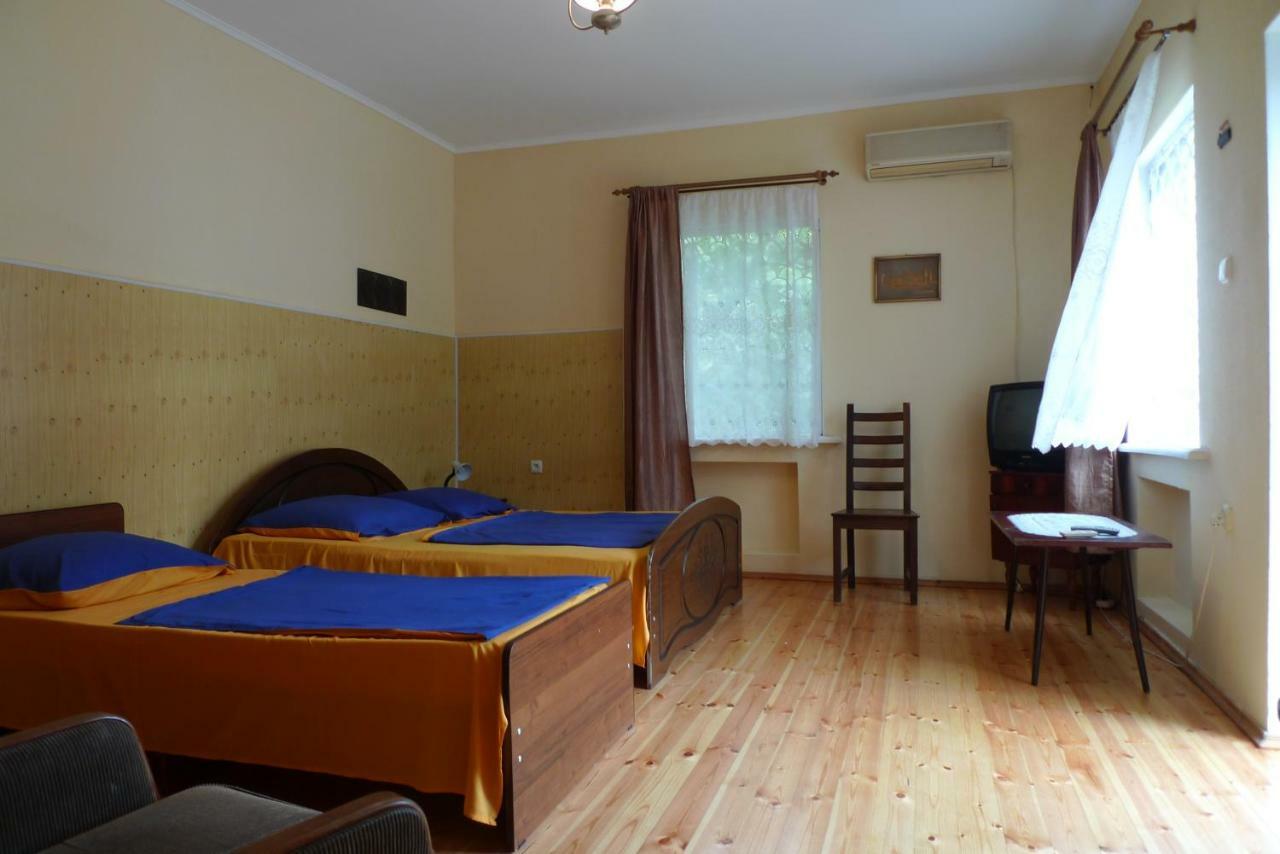 Old Town Guesthouse Sohum Dış mekan fotoğraf