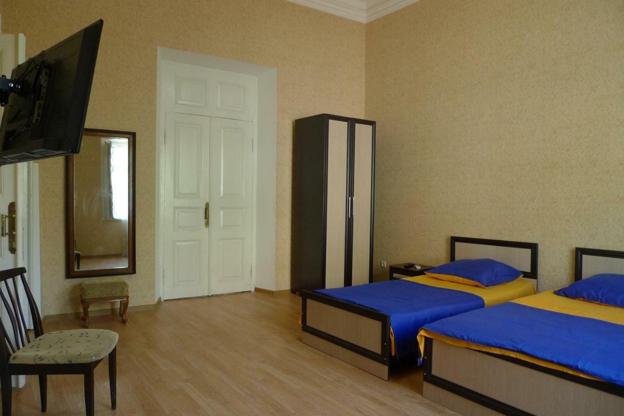 Old Town Guesthouse Sohum Dış mekan fotoğraf